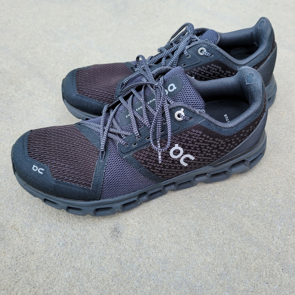 On Cloud Cloudstratus Running Shoe - image 1